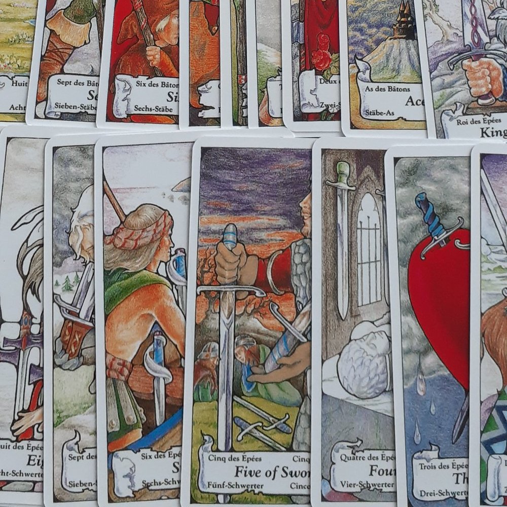 SOLD!!! The Essential Tarot A 78 Card-Deck - Picture 8 of 9
